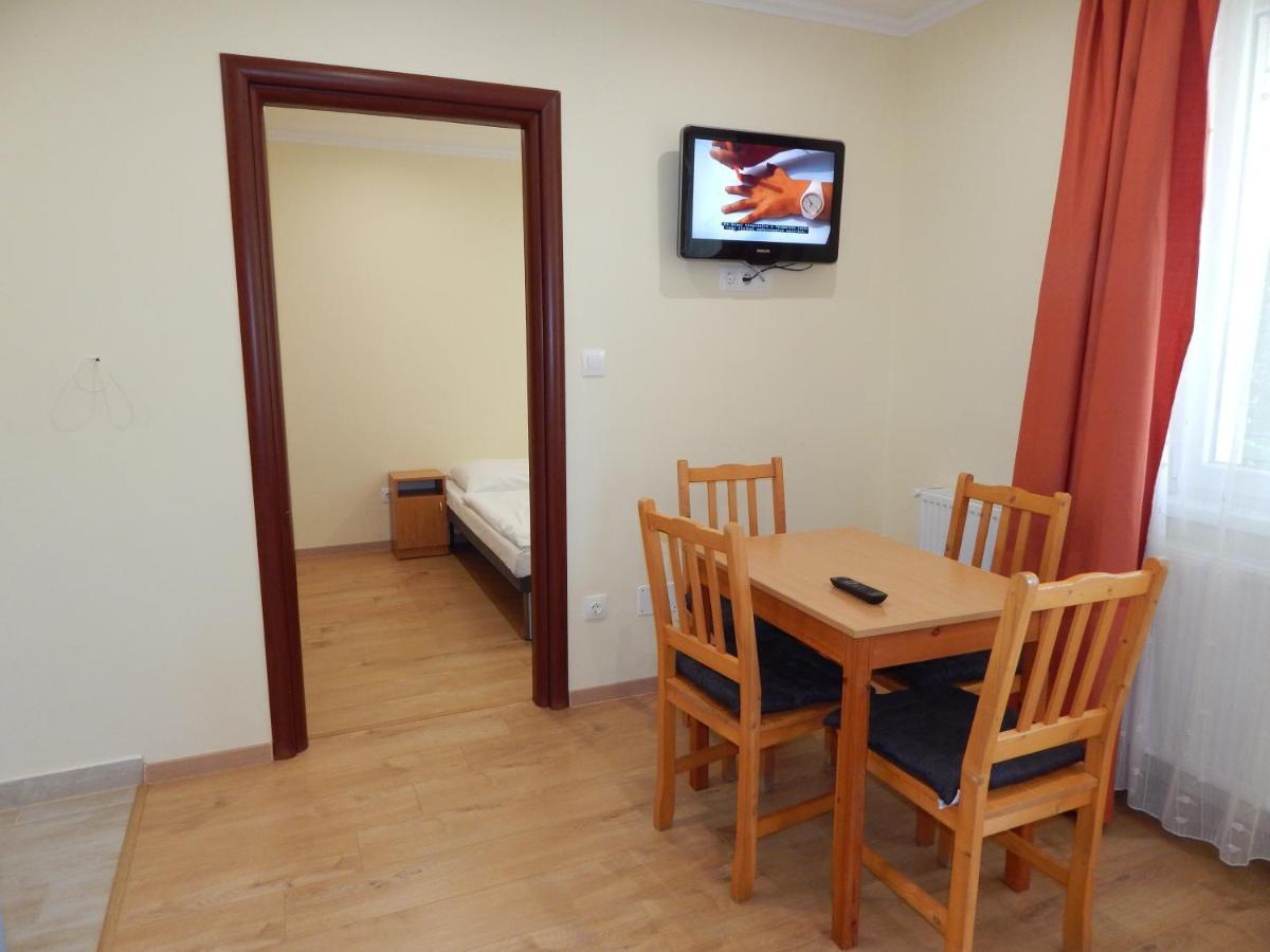 Hajdu Vendeghaz Hotel Hajduszoboszlo Ngoại thất bức ảnh