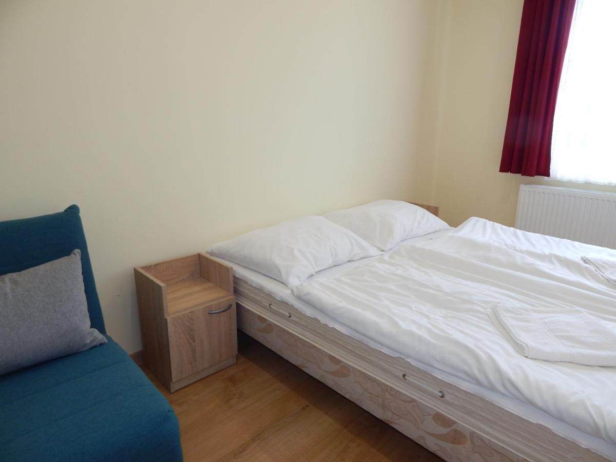 Hajdu Vendeghaz Hotel Hajduszoboszlo Ngoại thất bức ảnh