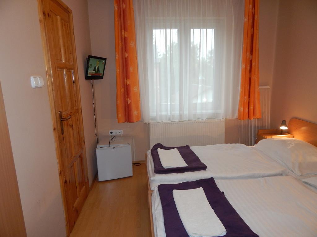 Hajdu Vendeghaz Hotel Hajduszoboszlo Phòng bức ảnh