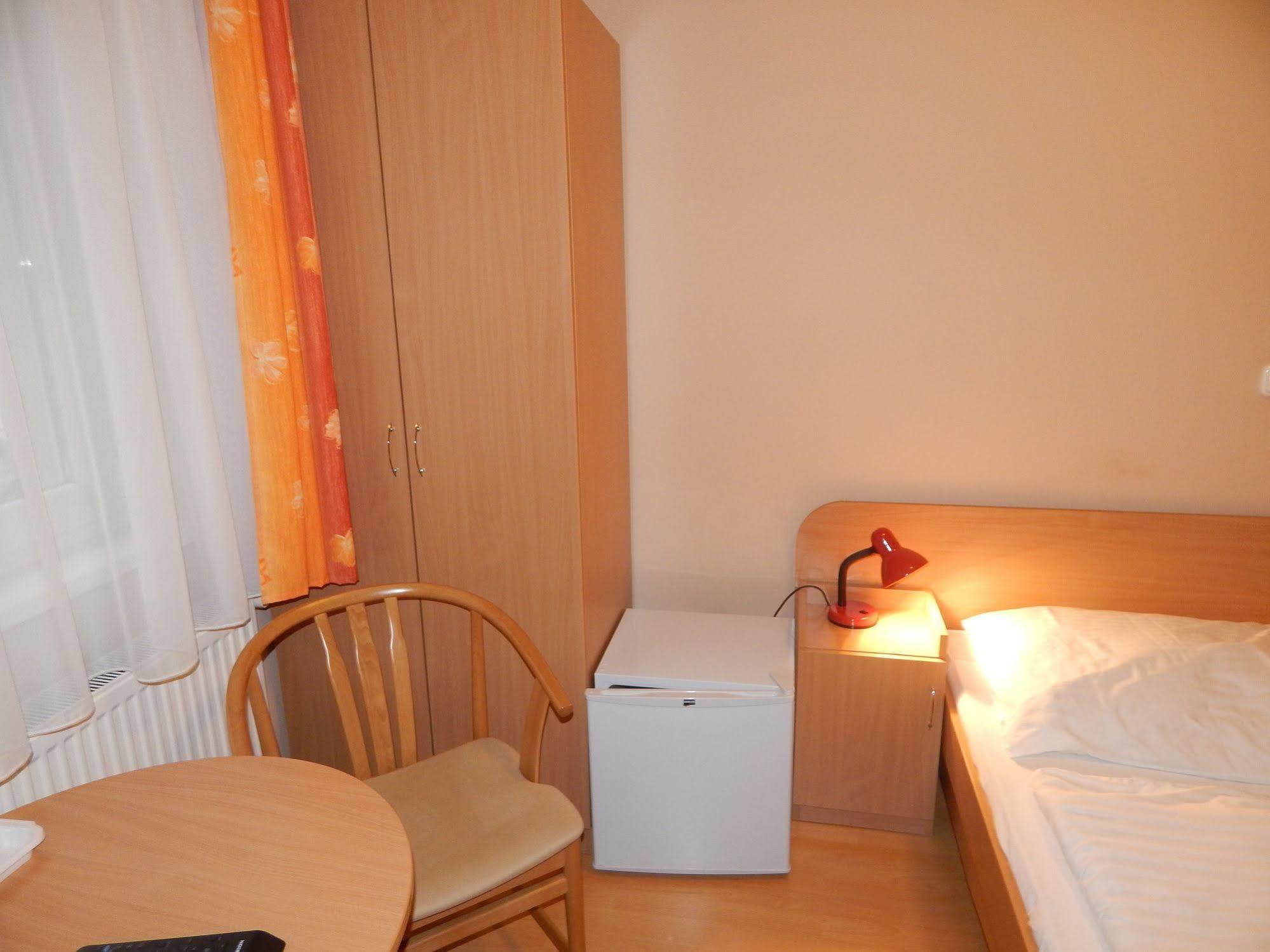 Hajdu Vendeghaz Hotel Hajduszoboszlo Ngoại thất bức ảnh